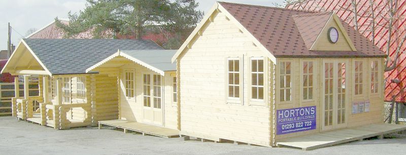 Hortons: Log Cabins