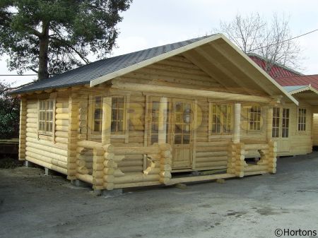 Log Cabin 3.6m x4m Round Log Cabin Preston
