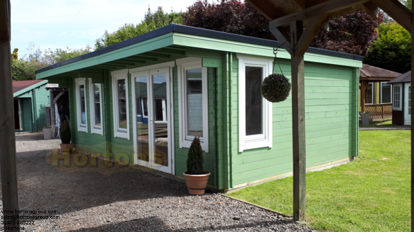 Log Cabin Pent or flat roof log cabins